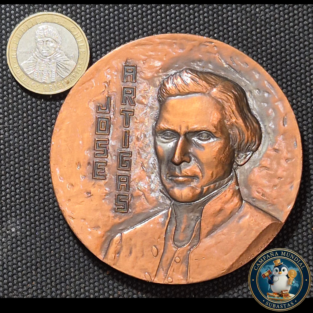 B1111 MEDALLA  EN HONOR A JOSÉ ARTIGAS. REPUBLICA DEL URUGUAY