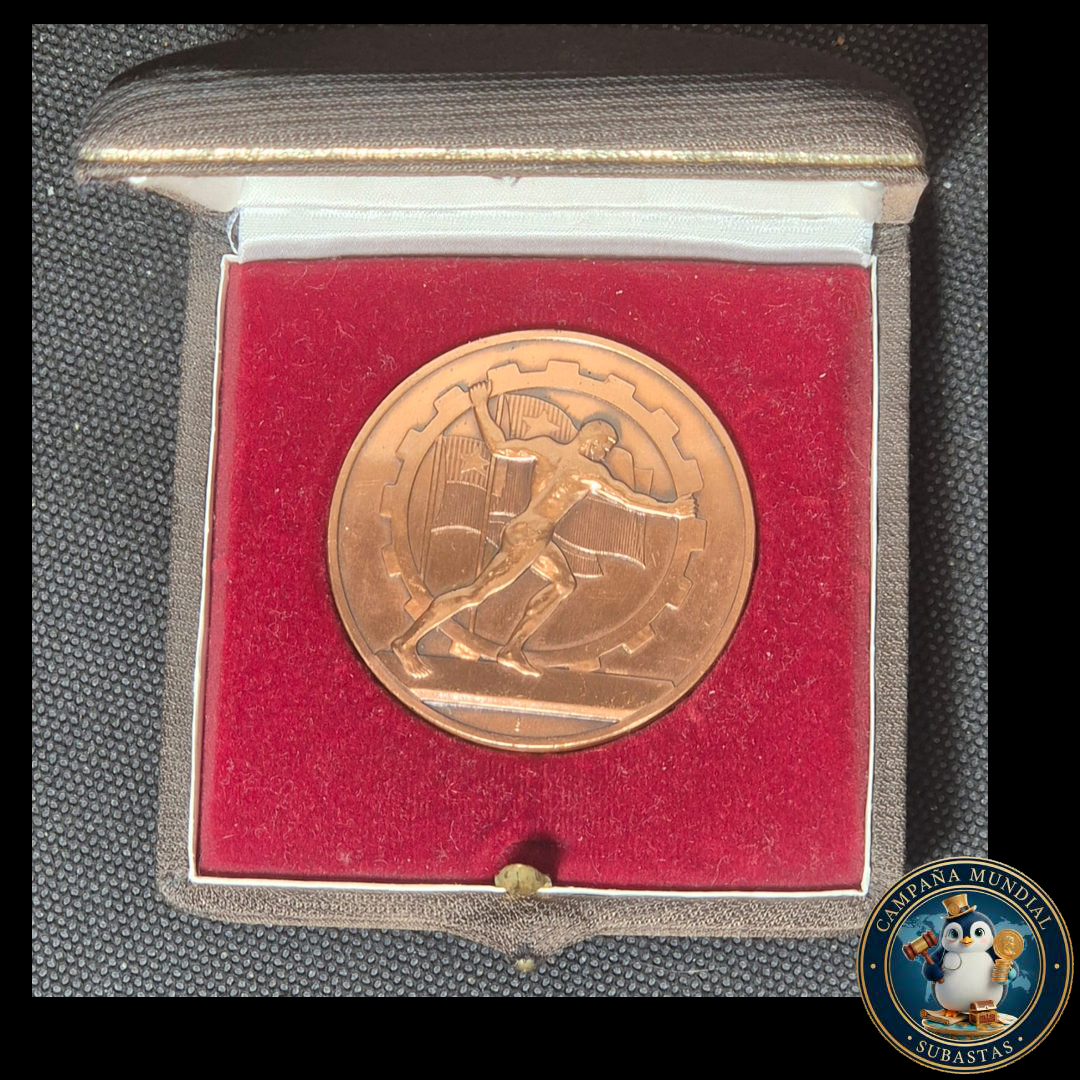 B1118 MEDALLA DE LA CORPORACIÓN DE FOMENTO DE LA PRODUCCIÓN.  EN SU CAJA     CHILE