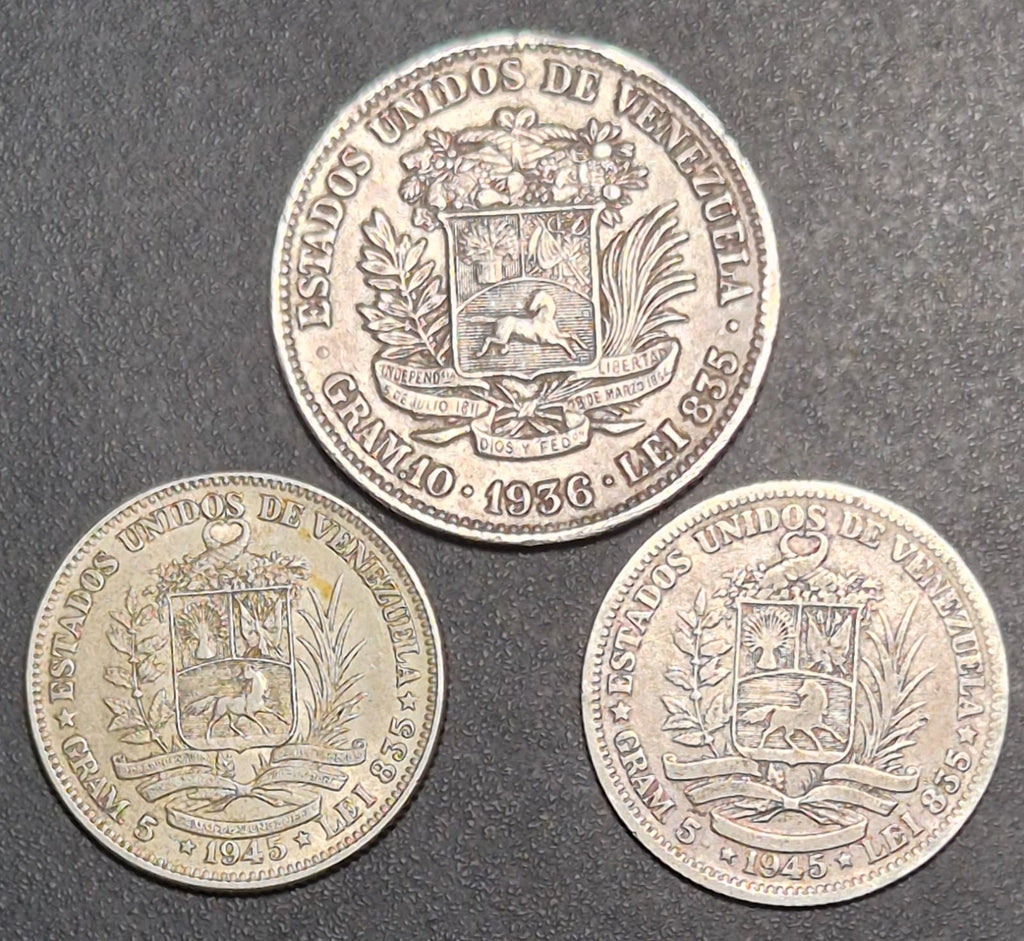 B626 .- 3x MONEDAS VENEZOLANAS DE: DOS BOLIVARES 1936, 2x UN BOLIVAR 1935/45   VF/XF    VENEZUELA