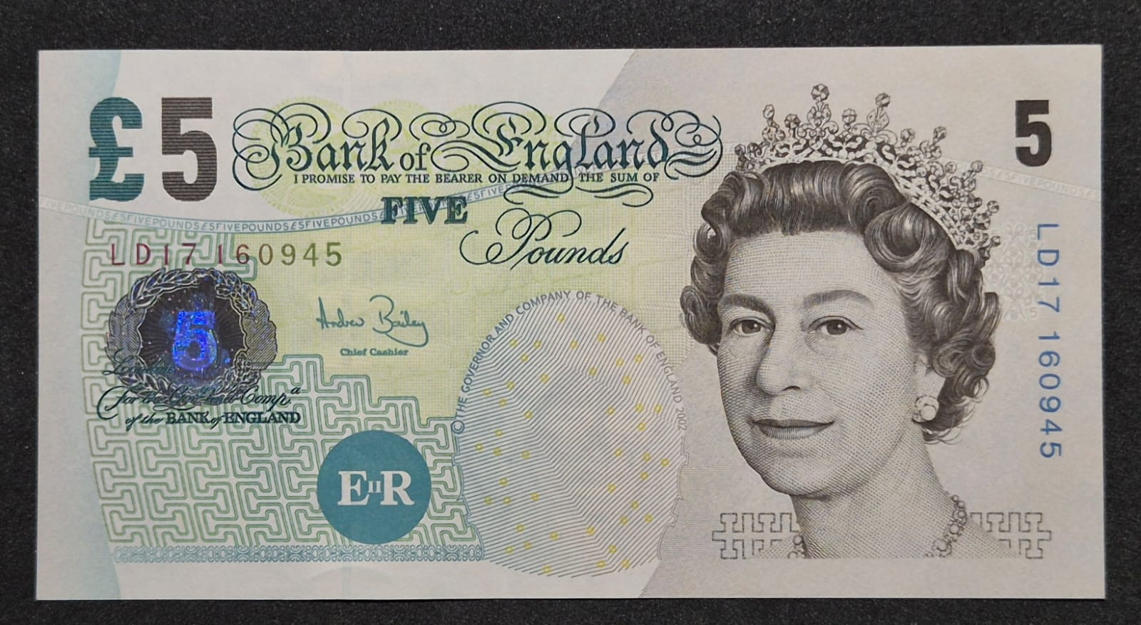 D446 .- BILLETE DE CINCO(5) LIBRAS ESTERLINAS INGLESAS (EN CONMEMORACIÓN DE ELIZABETH FRY)  AUN  ENGLAND
